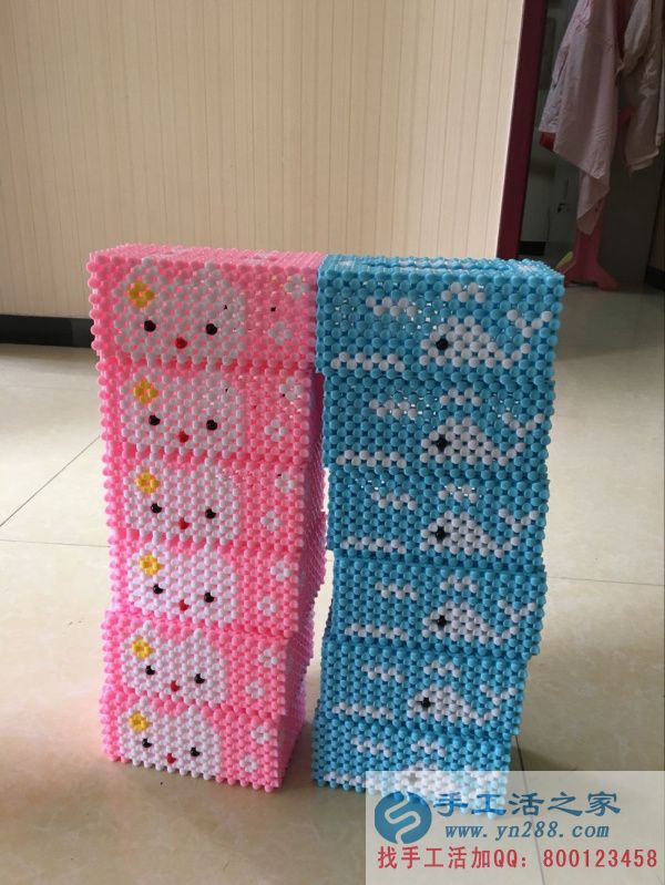 粉色與藍色串珠作品是小編的最愛哦，你喜歡嗎？