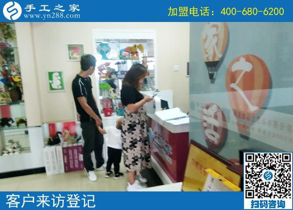 舍得給孩子花錢，福建莆田許女士一直在家做手工活加盟項(xiàng)目掙錢
