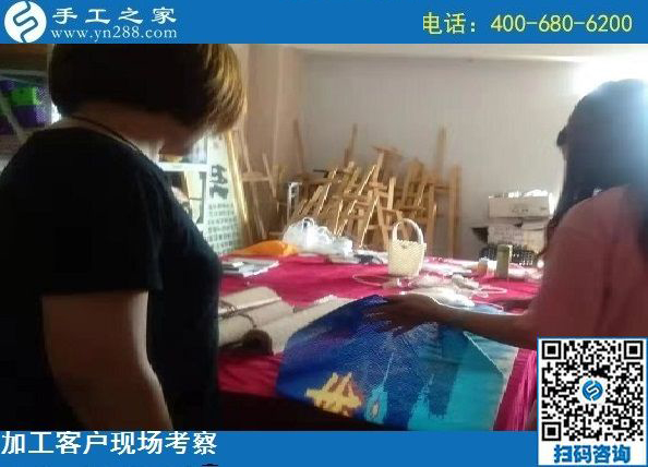 8月26日，就這個要求，做勵志珠串珠手工活外發(fā)加工項目掙錢的人要知道，手工之家接待考察加工客戶剪影