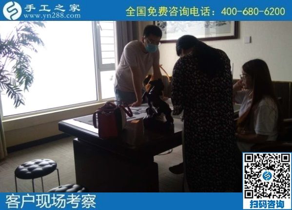 8月3日，放心在家做手工活掙錢(qián)，大家選擇勵(lì)志珠珠繡外發(fā)手工活，手工之家接待考察合作加工客戶剪影