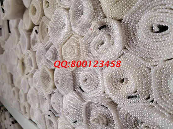 2月25日，手工外加工，能掙錢的手工活就是珠繡外發(fā)手工活，勵志珠珠繡成品倉庫一角實拍