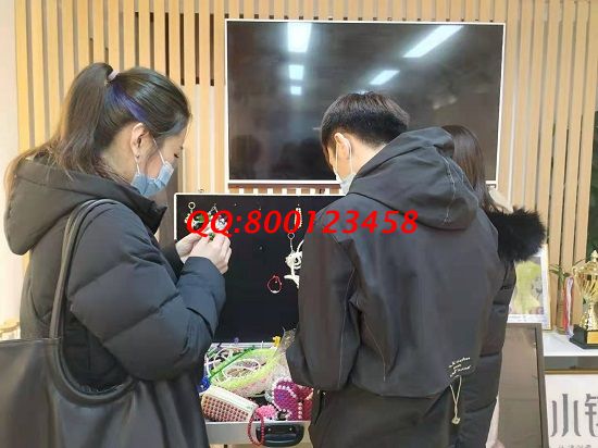 3月7日，拿回家做的手工活，想接正規(guī)廠家的手工活，就選勵志珠珠繡，手工之家接待考察合作加工客戶剪影