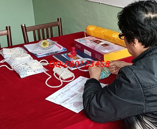 3月11日，干凈衛(wèi)生，寄發(fā)材料的手工活，正規(guī)手工活外發(fā)就是這里的手工加工回收項目，手工之家加工人員工作室實拍