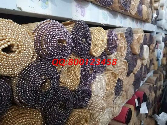 4月8日，做手工活掙錢，拿回家做的手工活，就選正規(guī)可靠的十多年老企業(yè)手工之家，勵志珠珠繡成品倉庫實拍