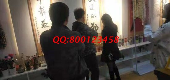 4月11日，想接正規(guī)廠家的手工活，珠繡這個拿回家做的手工活，成為越來越多人的選擇。手工之家接待考察合作加工客戶剪影