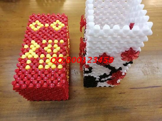 4月21日，可以寄到家做的手工活，加工手工活掙錢，要有收益，產(chǎn)品質(zhì)量很重要，手工之家這樣來保證，圖為勵(lì)志珠珠繡串珠手工產(chǎn)品實(shí)拍