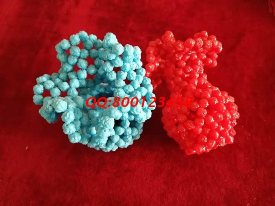 5月3日，拿回家做的手工活要找長期穩(wěn)定的，一直供料的手工活加工項目非遺手工珠繡是大家共同的選擇，圖為勵志珠珠繡串珠純手工成品實拍