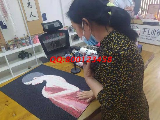5月25日，找拿回家做的手工活掙錢，找正規(guī)手工活外發(fā)加工企業(yè)，就選勵(lì)志珠珠繡，手工之家接待考察合作加工客戶