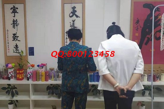 5月29日，想接正規(guī)廠家的手工活，拿回家做的手工活，要觀察，要考察，更要行動，圖為手工之家接待考察合作加工客戶剪影
