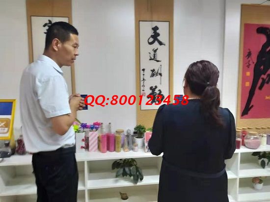 6月8日，珠繡拿回家做的手工活，除了掙錢還有更大意義，傳承傳統(tǒng)手工文化，我們都在努力，手工之家接待考察加工客戶剪影