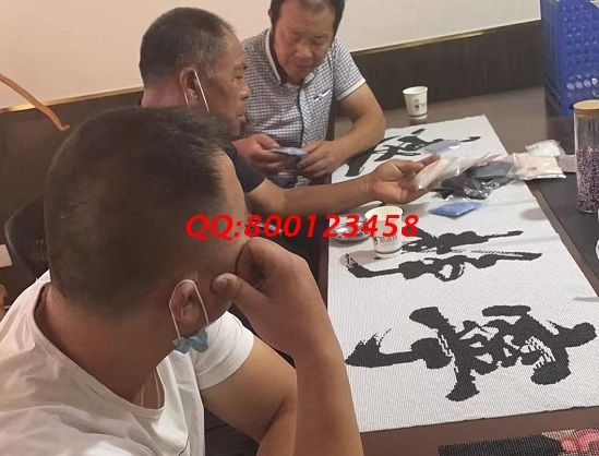 8月27日，長(zhǎng)期穩(wěn)定的手工活外發(fā)加工項(xiàng)目，手工之家企業(yè)正規(guī)、模式、服務(wù)、口碑都很好，圖為手工之家接待考察加工客戶剪影
