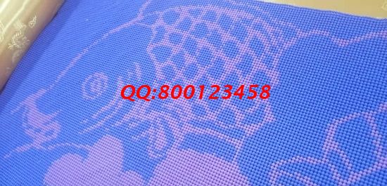 9月13日，加工沒難度，可以帶回家做的手工活，手工之家的珠繡外發(fā)手工活真的簡單好做，圖為勵志珠珠繡成品細(xì)節(jié)實(shí)拍