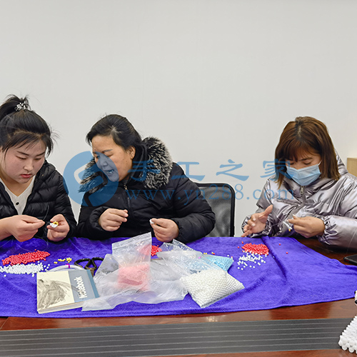 帶回家做的手工活，可以跟家人朋友一起掙錢(qián)(圖1)