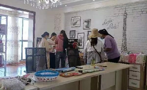 有夢走未來，大山擋不住