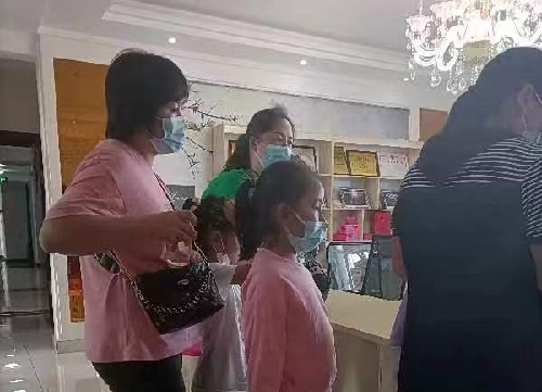有夢走未來，大山擋不住