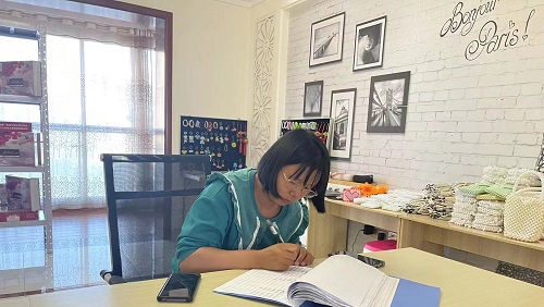 愛，是一切奮斗和成功的源泉 --- ---記手工之家優(yōu)秀合作伙伴云南楊女士