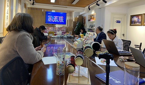 攜手搭舞臺，手工助就業(yè) —— 記長沙市溫馨助殘公益服務(wù)中心領(lǐng)導(dǎo)蒞臨手工之家