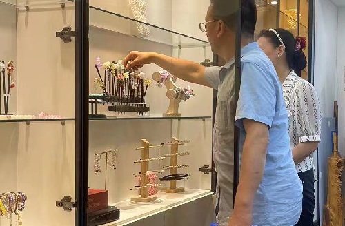 有朋自遠方來，只為手工而相聚 ------ 記石家莊和甘肅的朋友來到手工之家學習考察