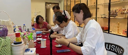 有朋自遠方來，只為手工而相聚 ------ 記石家莊和甘肅的朋友來到手工之家學習考察