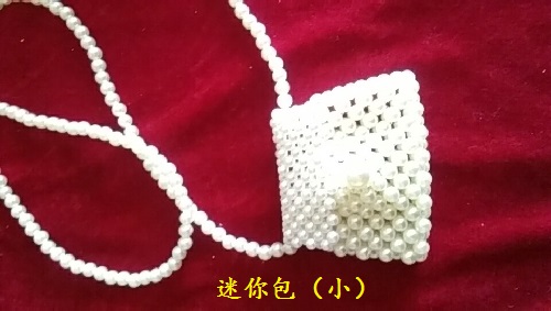 8月17日，可在家做的兼職手工活，想接正規(guī)廠家手工項目,做手工傳承官，在手工之家，重合作、重服務，圖為串珠米珠繡純手工產品剪影