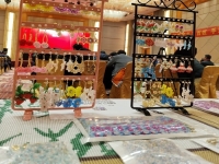 適合普通人的小成本創(chuàng)業(yè)項目，開辦串珠手工加工廠，用不用管產品銷售