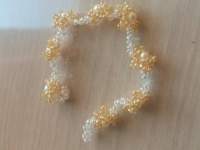 2月19日，在家做的手工小成本創(chuàng)業(yè)項目，手工兼職創(chuàng)業(yè)的正規(guī)網站，微創(chuàng)業(yè)開手工加工廠、做手工傳承官，在手工之家，多種手工業(yè)務一起做，收入更好，圖為串珠米珠繡純手工產品剪影
