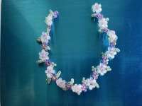3月21日，寶媽手工兼職創(chuàng)業(yè)，正規(guī)手工接單平臺，小成本創(chuàng)業(yè)開手工加工廠，在手工之家，合作越久越掙錢，圖為串珠米珠繡純手工產(chǎn)品剪影
