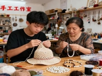 創(chuàng)業(yè)很難，但總有一些路為普通人準(zhǔn)備，在家開純手工工作室，可能就是你的那條