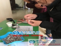 貴州肖女士想帶領(lǐng)村里婦女加工手工活賺錢致富哪里有？