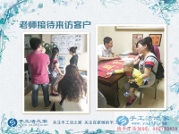 新疆庫(kù)爾勒寶媽無法外出工作，在家做手工活兼職