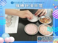 雙11買買買！做手工活串珠賺賺賺！邯鄲馬女士下班后在家賺錢增收的方法