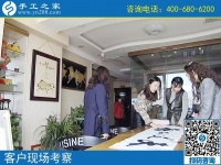 4月5日，找手工活、找正規(guī)手工活外發(fā)加工廠家的手工活，就來這里，手工之家接待考察加工客戶剪影
