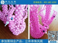 適合老人做的手工活，河南鄭州李阿姨選擇手工之家串珠子