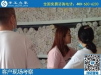 9月14日，拿回家做的手工活靠譜嗎？這里的純手工活外發(fā)加工項(xiàng)目里有答案。手工之家接待考察合作加工客戶剪影