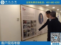 10月22日，純手工活外發(fā)加工項(xiàng)目受歡迎，這里的珠繡手工活是可以寄到家做的手工活，手工之家接待考察加工客戶剪影
