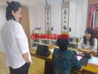 5月29日，想接正規(guī)廠家的手工活，拿回家做的手工活，要觀察，要考察，更要行動(dòng)，圖為手工之家接待考察合作加工客戶(hù)剪影