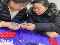 在家接手工活做，選擇這個(gè)串珠加工手工活項(xiàng)目讓人放心