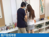 做珠繡串珠手工活項(xiàng)目共同致富，促進(jìn)家鄉(xiāng)經(jīng)濟(jì)發(fā)展